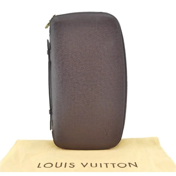 Authentic Louis Vuitton Tyga organizer - Picture 2 of 16